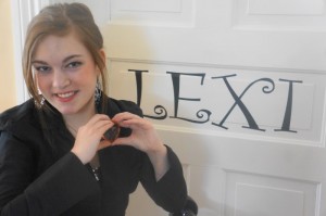 Small Lexi Heart PIck